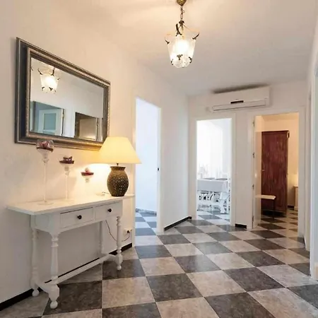Gallo Rojo Apartment